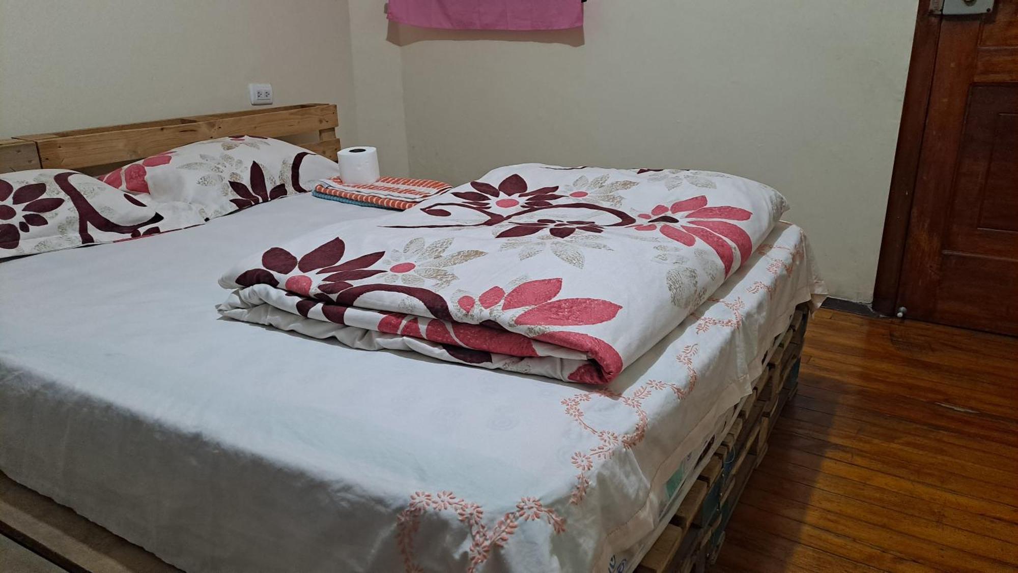 Albergue Camry Backpackers佳美背包客旅馆 Куэнка Экстерьер фото