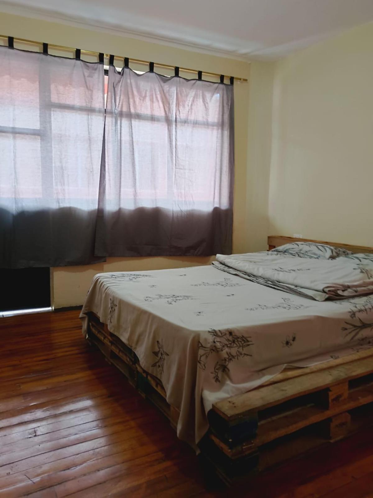 Albergue Camry Backpackers佳美背包客旅馆 Куэнка Экстерьер фото