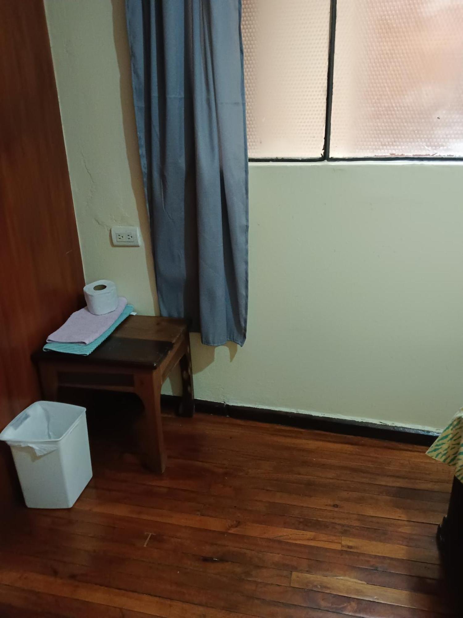 Albergue Camry Backpackers佳美背包客旅馆 Куэнка Экстерьер фото